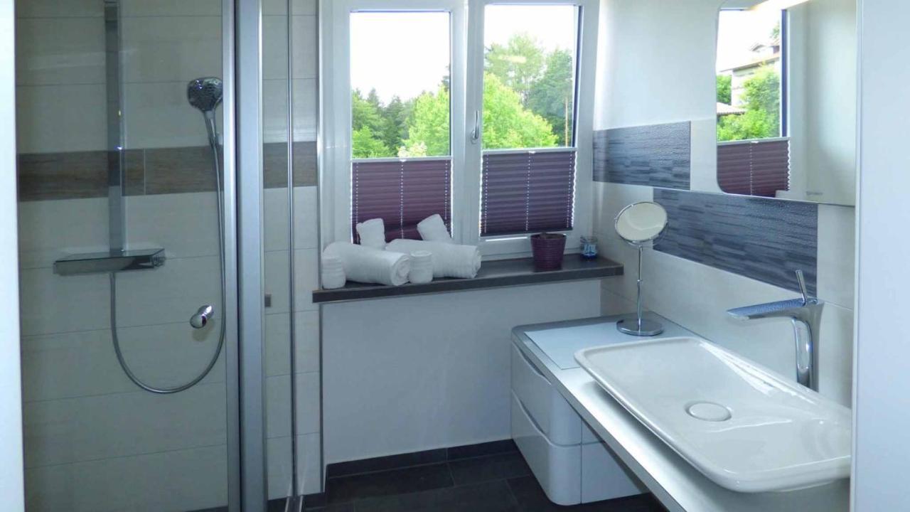 Apartamento Haus Der 5 Kontinente Böbrach Exterior foto