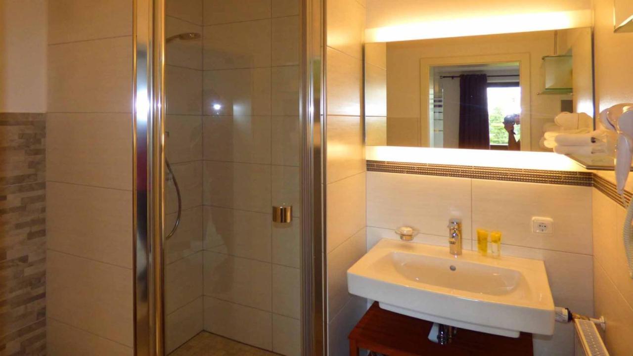 Apartamento Haus Der 5 Kontinente Böbrach Exterior foto