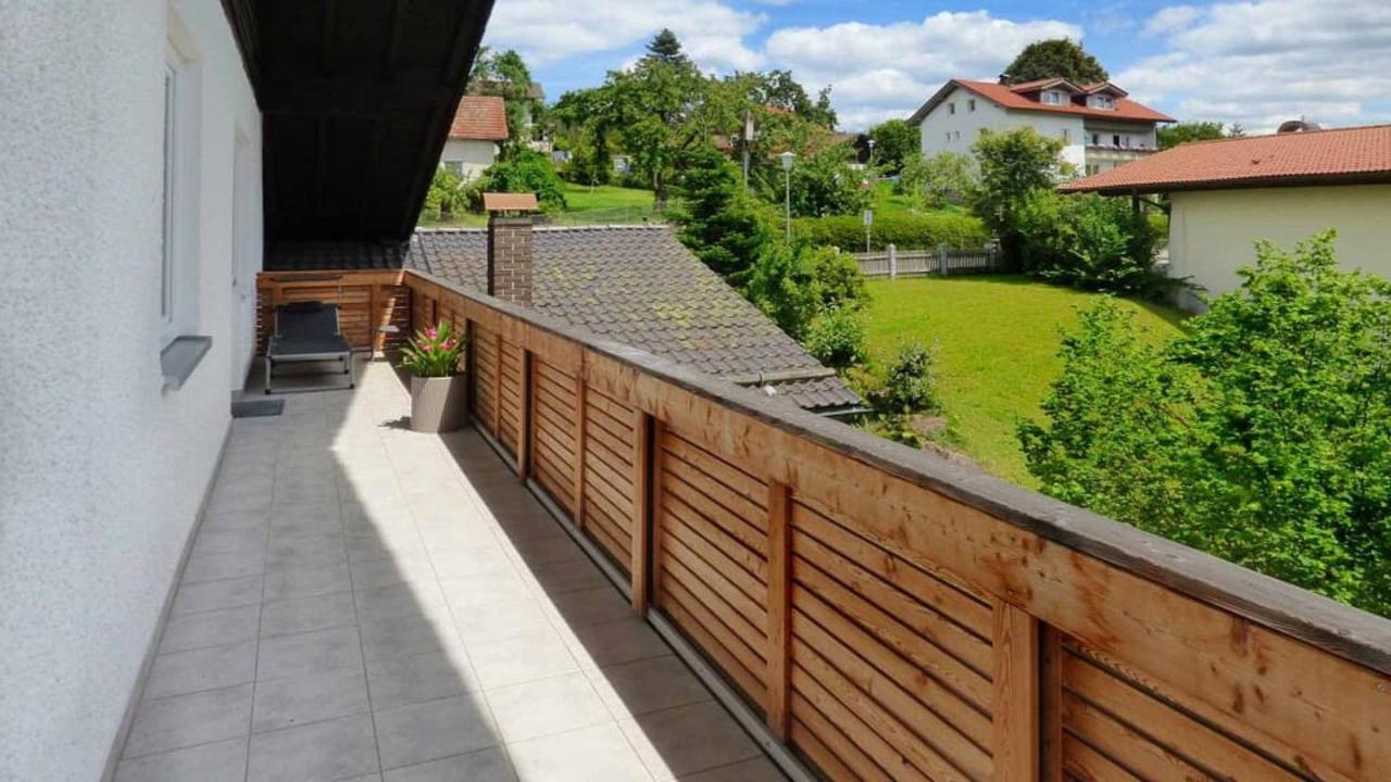 Apartamento Haus Der 5 Kontinente Böbrach Exterior foto